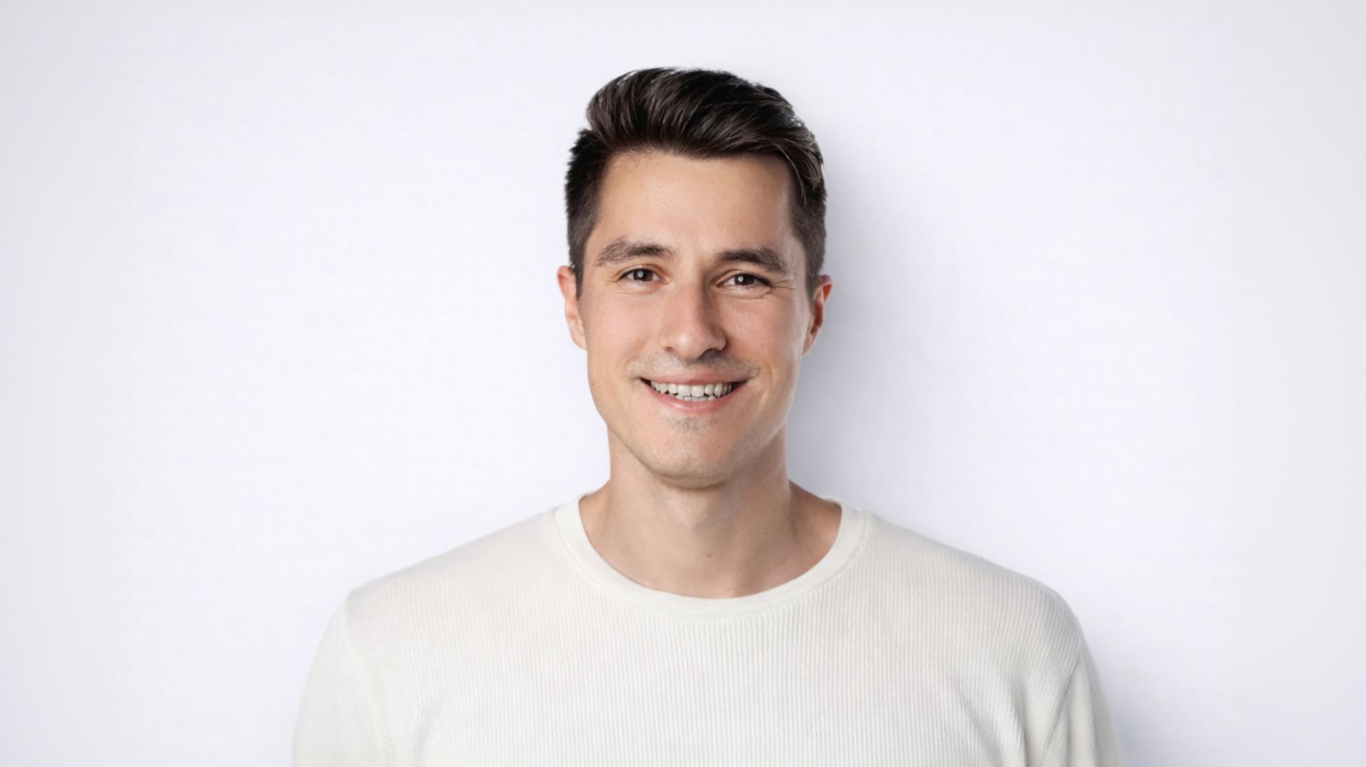 Lite UTS | 80% Light Density 0.03mm Ultra-thin Skin Men's Hair System - Fully Natural