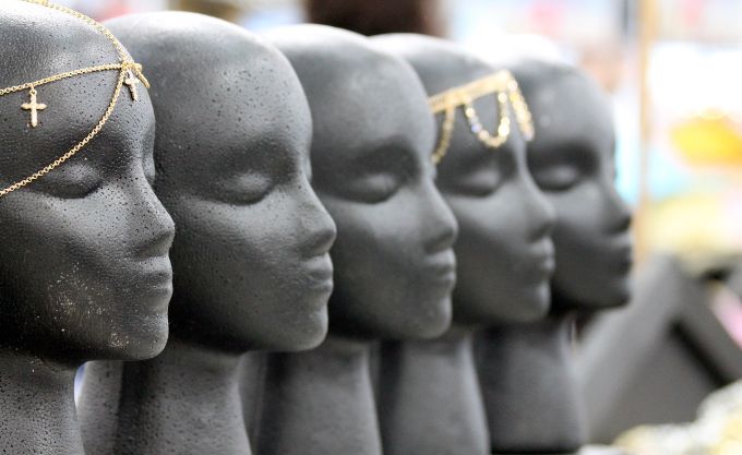 styrofoam head wig