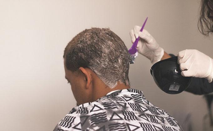 Choosing the Safest Hair Dye for Thinning Hair