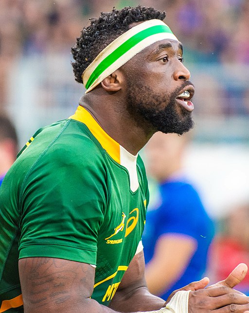 Siya Kolisi communicating mid-match