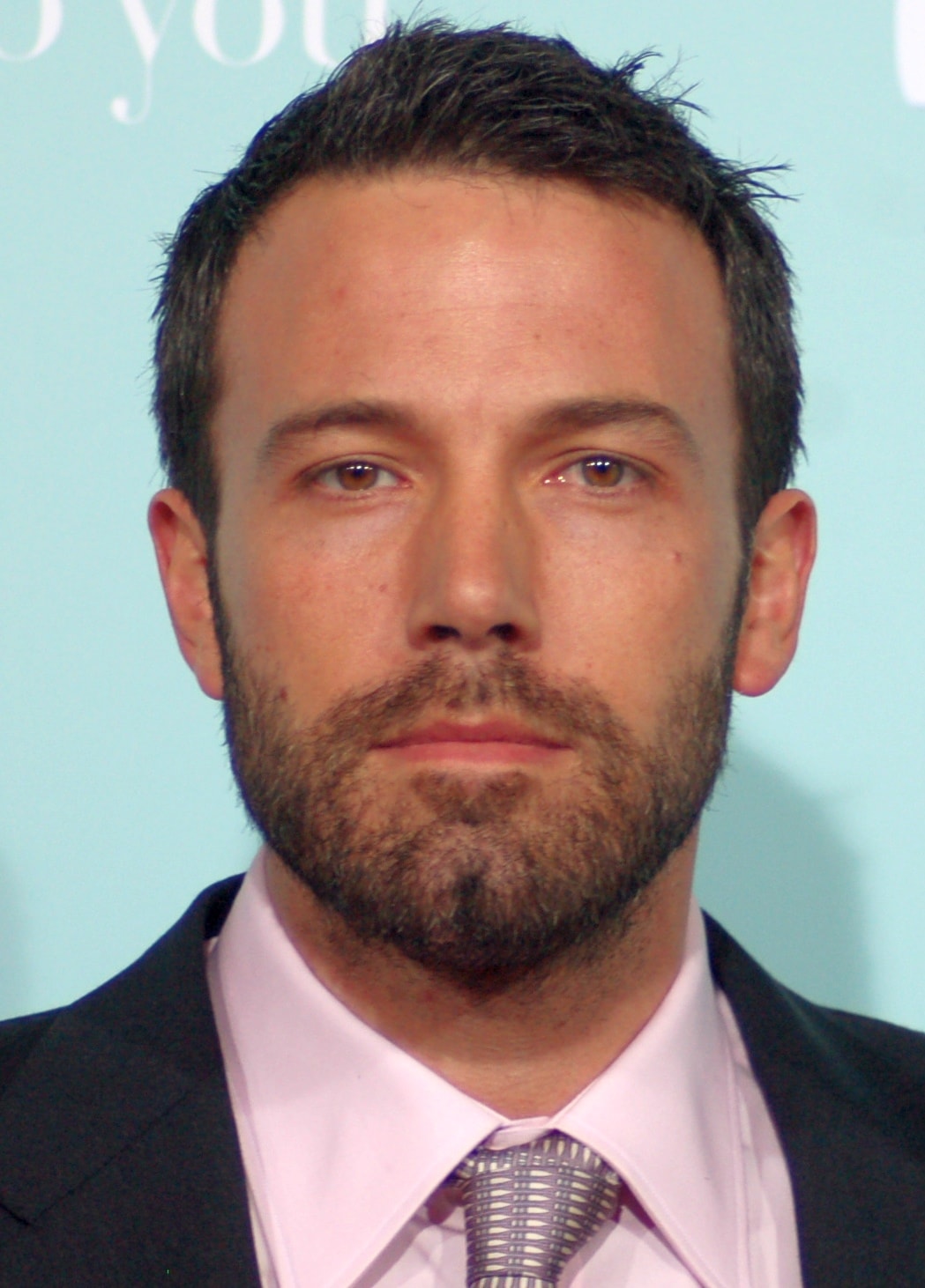 Which male celebs wear wigs